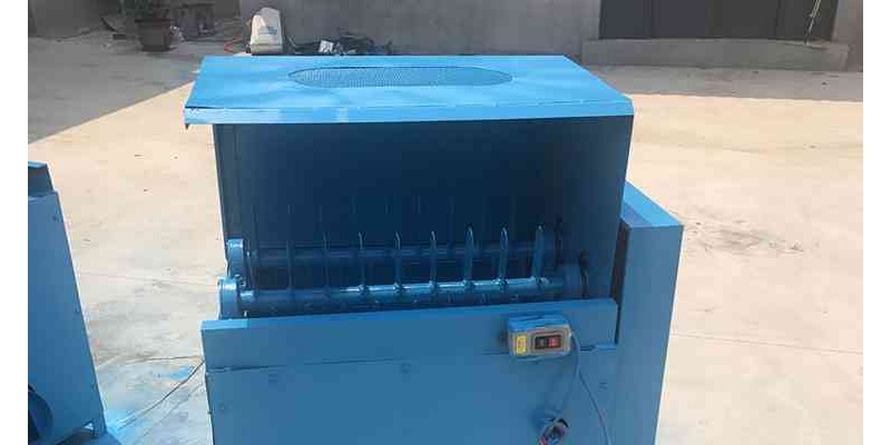單相電朝天椒采摘機(jī) 三分離電動(dòng)辣椒采摘機(jī) 朝天椒采摘機(jī)器